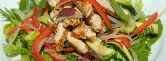 Lemony chicken and marinated veggie salad